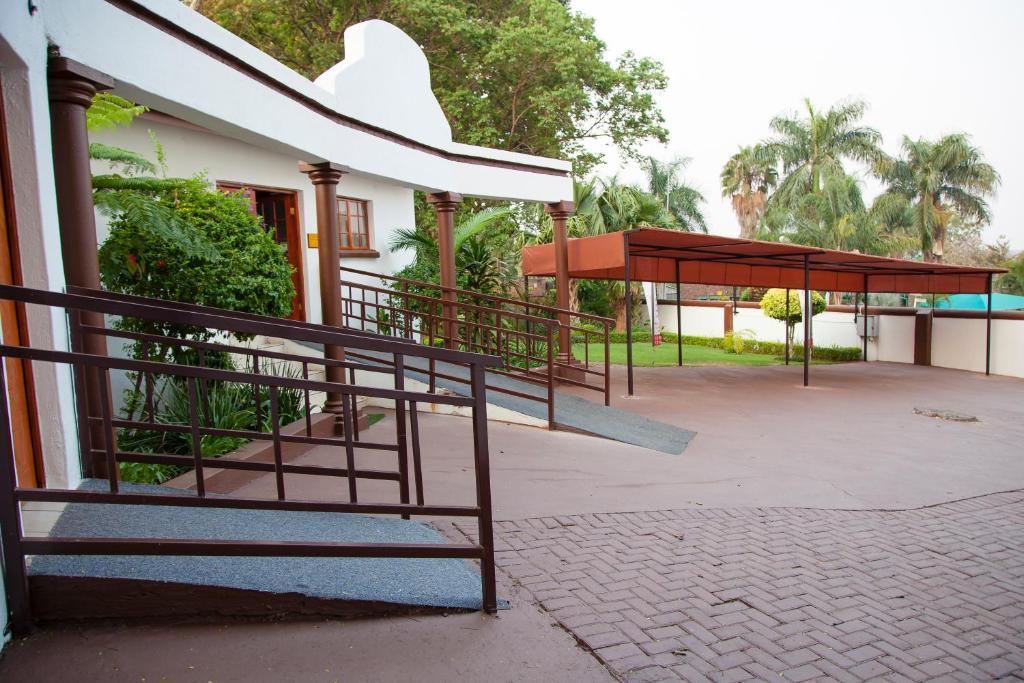 Lapologa Bed & Breakfast Tzaneen Zimmer foto